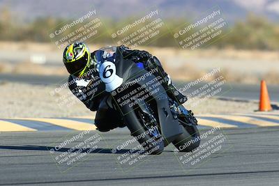 media/Jan-09-2022-SoCal Trackdays (Sun) [[2b1fec8404]]/Turn 14 (10am)/